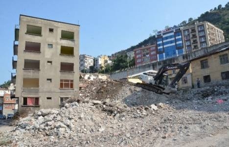 Trabzon Çömlekçi kentsel dönüşümde 80 bina yıkıldı!
