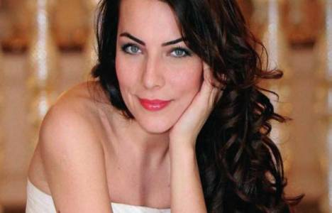 Burcu Kara, Arnavutköy'deki evini yıkıp tekrar yaptı! 