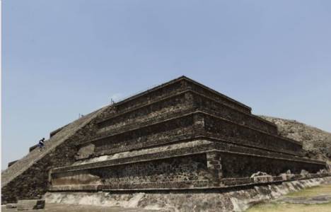 San Juan Teotihuacan bölgesinde gizli tünel bulundu!