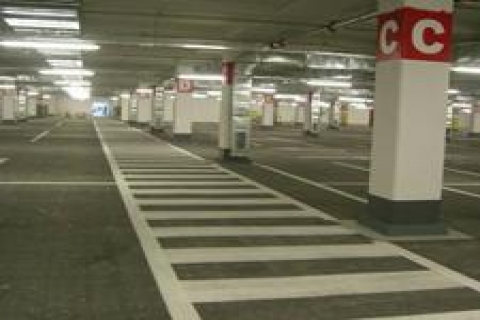 AVM'lere ücretli otopark cezası geldi!