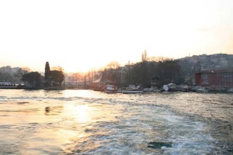 Beykoz Belediyesi'nden satılık akaryakıt istasyonu arsası! 18 milyon TL'ye!