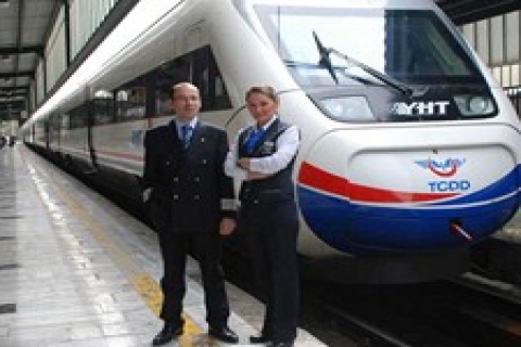 Ankara-Konya arasına en hızlı tren geliyor!