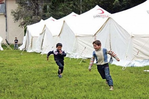 Antakya'daki 9 bin 400 sığınmacı konteyner evde barınacak!