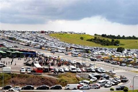 Kadir Topbaş'ın hayali: Kapı önüne değil İSPARK'a park ettirmek!