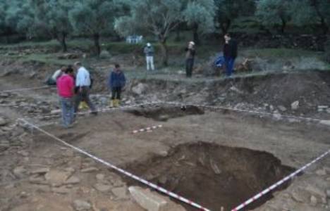 Milas'ta yol çalışmaları esnasında tarihi eser bulundu! 