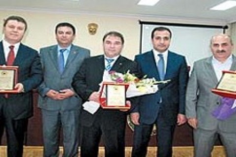 İzmir, mobilyada dünyaya açılacak!