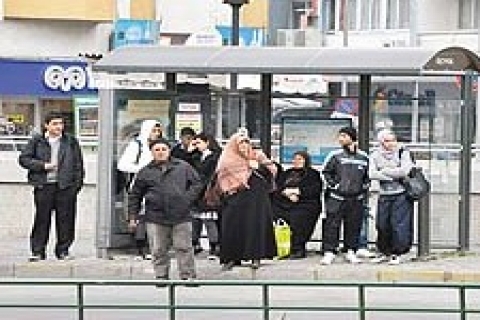 Aliağa-Menderes hattındaki güzergah değişikliğine uyumda sıkıntı yaşandı