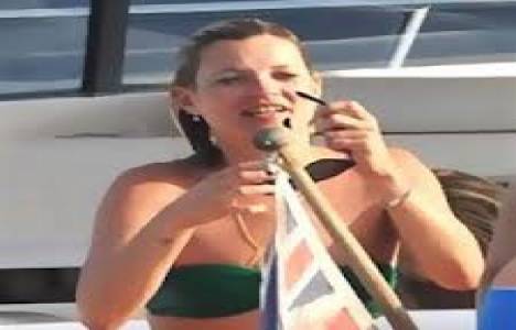 Kate Moss 70 bin Euro'ya 3 halı aldı! 