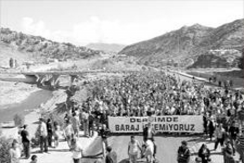 Munzar Vadisi'ne baraj yapılmasına 20 bin kişi karşı çıktı!