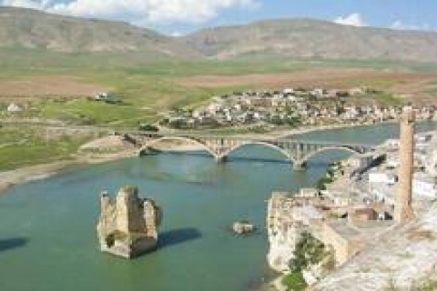 TOKİ Midyat taşıyla Hasankeyf'te ev yapıyor!