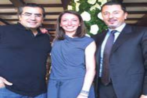  Neslihan Işık'ın sehpaları Poltrona Frau'da!