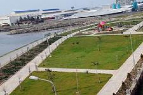 Belediye'den İzmir'e yeşil alan çalışmaları