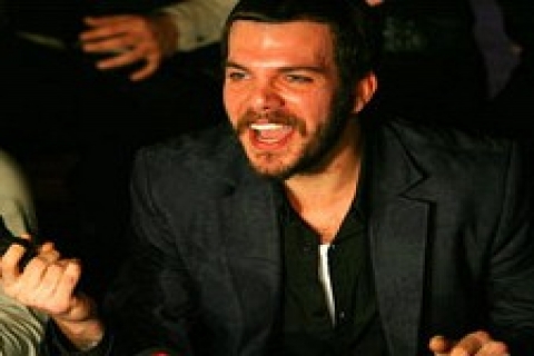 Tolga Karel, evinin bacasına baz istasyonu mu taktırdı