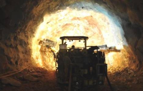 Yenicekent İletim Kanalı için açılan 2 bin 100 metrelik ilk tünel tamamlandı!