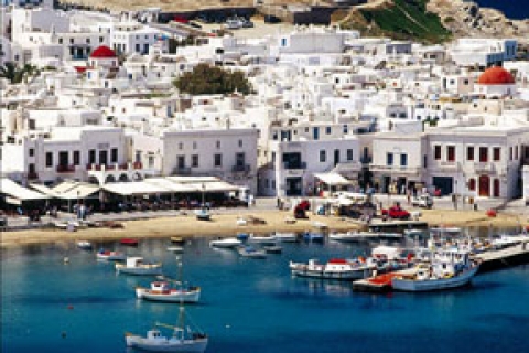  Yunanistan'daki ucuz tatil sosyetik isimleri bile cezbediyor!