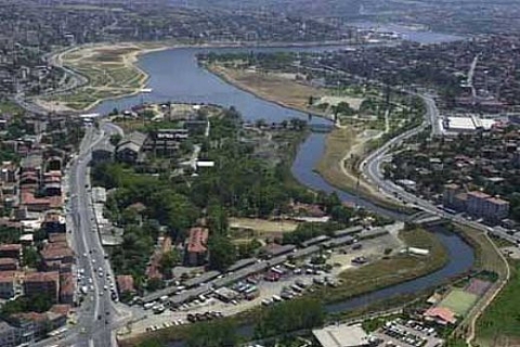 Eyüp'te icradan 1 milyon 450 bin liraya satılık bahçeli müstakil ev!