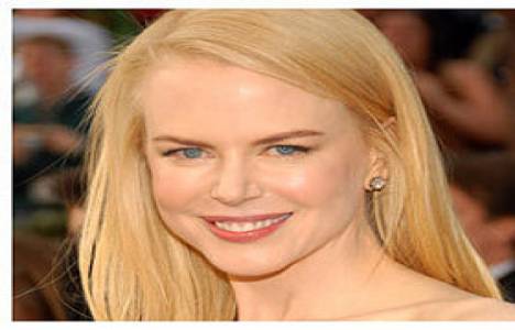 Nicole Kidman evinin çatı katına arabayla çıkıyor! 