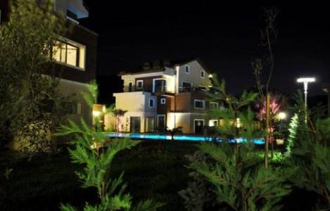 Özartaş Şirketler Grubu Zeytindalı Konakları nda 600 bin dolar!