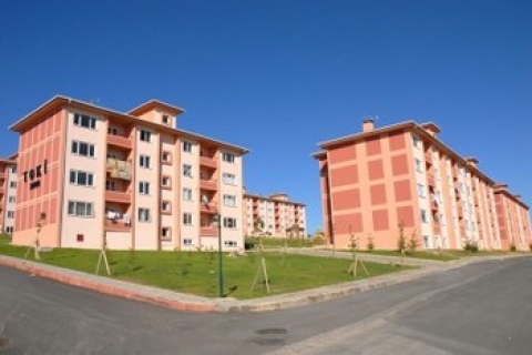 TOKİ, 4 ildeki alt gelir ve yoksul grubu konutlarını satışa sunuyor! 130 TL taksitle!