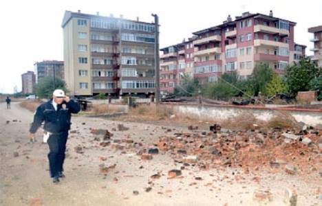  Edirne'deki fırtına binalara zarar verdi! 