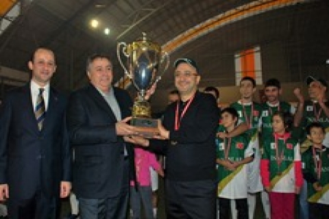 İnanlar İnşaat 3. Yapı Ligi 'nde şampiyon oldu!