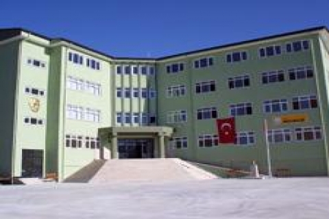 22 bağışçı İstanbul'da 26 okul yaptıracak