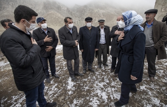 Erzurum depreminde 55 ev oturulamayacak hale geldi!