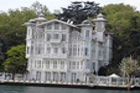 TMSF, Uzan Yalısını satıyor