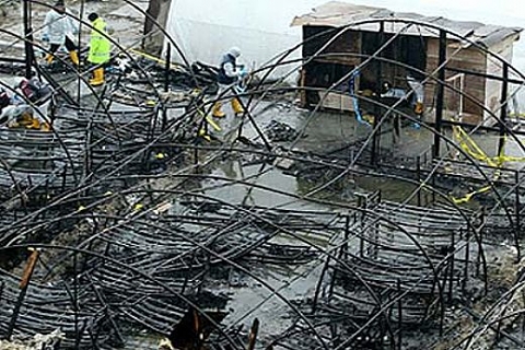 Bakan Çelik: Hepimizin başı sağolsun! İBB: Yangın elekrik kontağından çıktı!