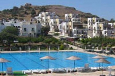 Bodrum'da Onurkent Sitesi'nde dubleks konut 140 bin TL'ye icradan satılık!