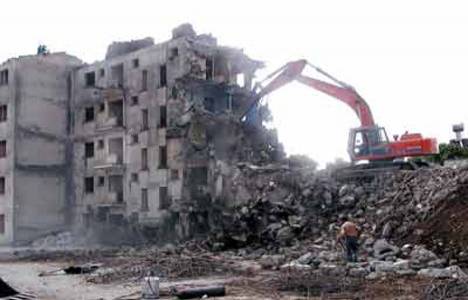 İtalya'nın Türk Merdivenleri bölgesindeki otel yıkıldı!