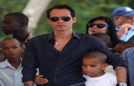  Marc Anthony kurduğu vakfı genişletmek için ek bina yaptırıyor!