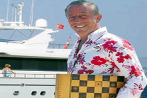 Ali Ağaoğlu 3.5 milyon Euro'luk yat aldı!