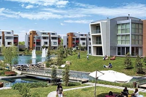 Sinpaş Lagün İstanbul'da bahar bir başka yaşanıyor! 3 bin 600 TL taksitle!