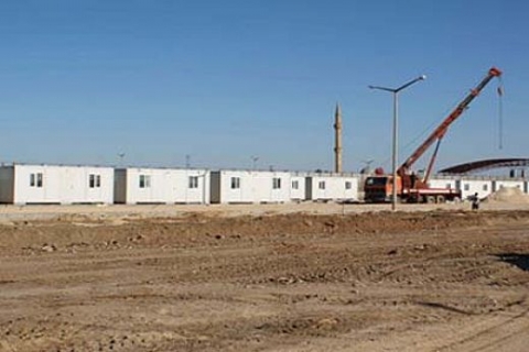 Suriyeliler için 10 bin kişilik 2 bin konteynır kurulacak!