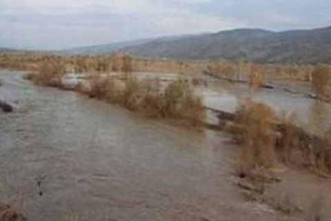 Tosya'da Devrez Çayı taştı, 4 köyde 5 bin dönüm tarım arazisi su altında kaldı!