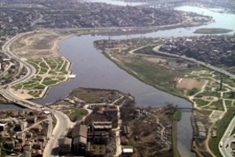 İstanbul Vakıflar Eyüp 'te kat karşılığı bina yatırıyor!