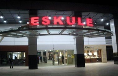 Esenyurt Eskule Uyum Market 6.1 milyon TL'ye icradan satılıyor!