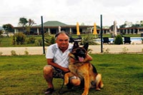  Kemal Kural, Riva Kennel Club isimli hayvan tesisini kurdu! 