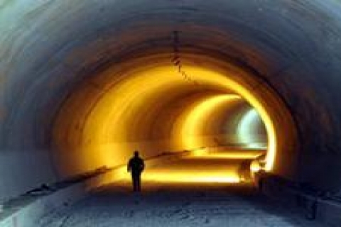 İzmir Üçyol-Üçkuyular metro çalışması devam ediyor