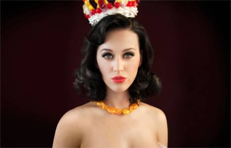 Katy Perry 8 milyon dolarlık evini 2 yıldır satamıyor!