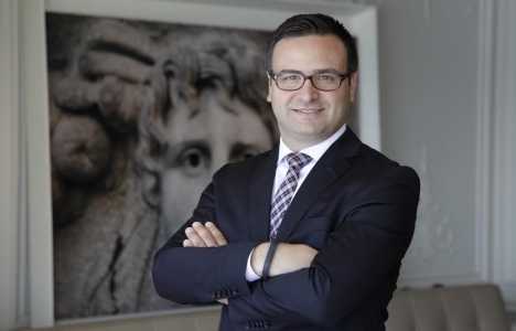 Cushman Wakefield Clarks'a stratejik danışmanlık veriyor!