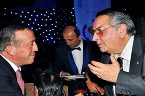 Ali Ağaoğlu 1 milyon 200 bin liraya Franck Muller marka saat aldı!