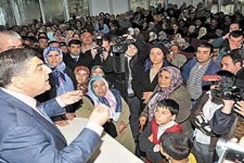 Okyay Sındır: 5 ev dışında yıkım yok