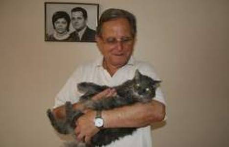  İsmet Balkan, kedisine evini tahsis etti!