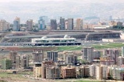 Seçim rekabeti ile birçok yer açık hava şantiyesine döndü!