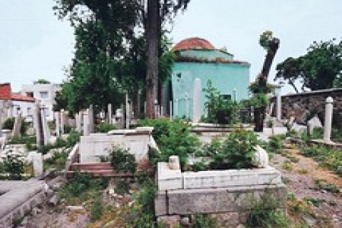 Emir Sultan'da restorasyonun başlamamasına tepki!