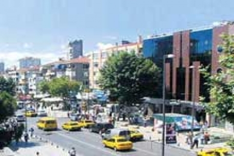 İstanbul Bağdat Caddesi inşaat alanına döndü