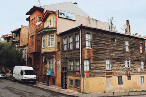 Üsküdar Belediyesi, tarihi ahşap binaları ücretsiz yeniliyor!