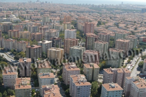 Bağcılar'da 2.6 milyon TL'ye icradan satılık yedi katlı iş merkezi!